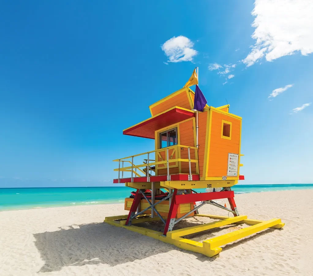 Miami_Shines_Miami_Beach_Lifeguard_stand_1440x900.jpg
