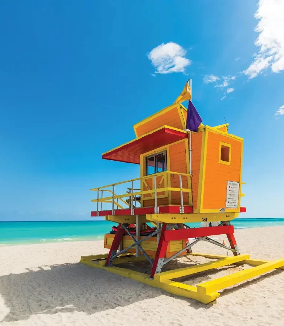 Miami_Shines_Miami_Beach_Lifeguard_stand_1440x900.jpg